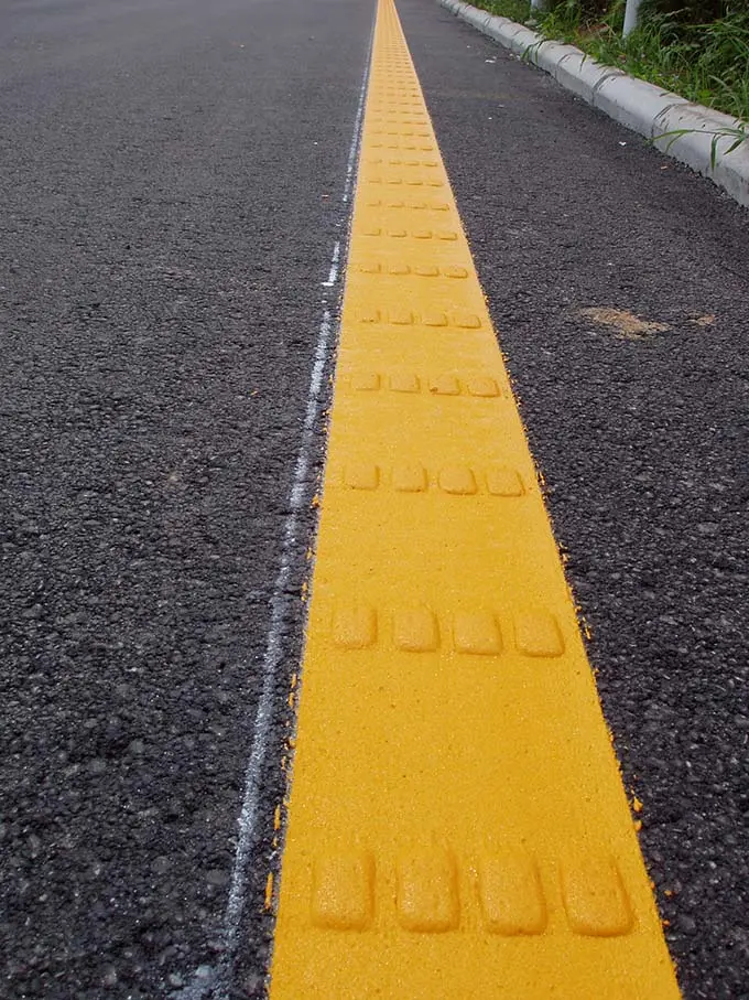 筑牢道路安全基石——基石交通設施公路標線施工隊伍的專業之道